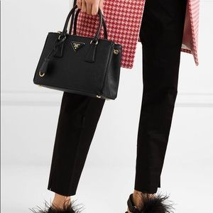 Prada galleria saffriano meduim bag